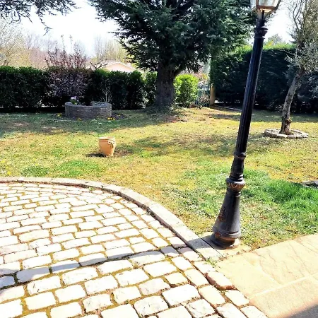 Le Charbonnieres-les-Bains